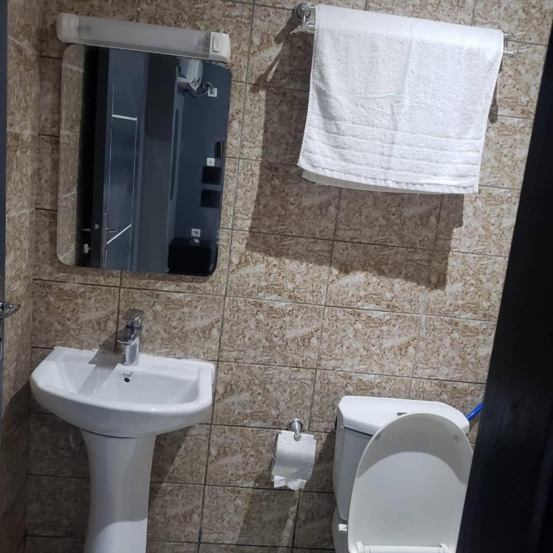 Sunrise Center Bonapriso 111 Hotel Douala Eksteriør billede